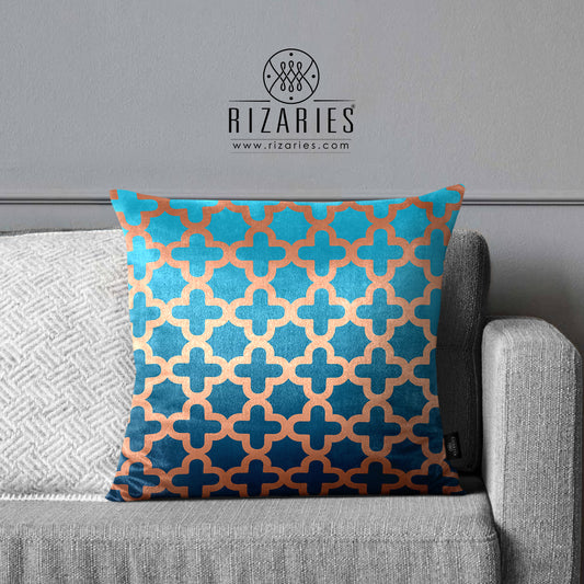 Super Soft Teal Quatrefoil Pattern Throw Cushion