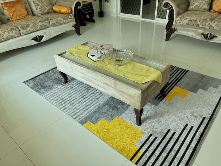 Black Lines Centerpiece (Rug)