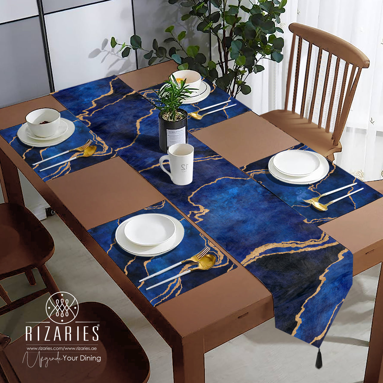 Blue Abstract Table Style Set
