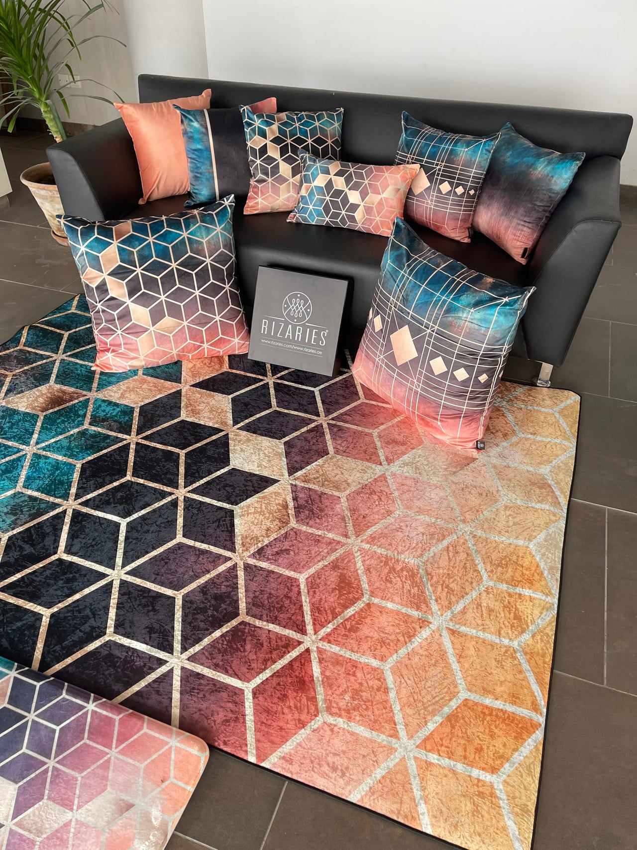 Ombre Cubes Emerald & Copper Centerpiece (Rug)