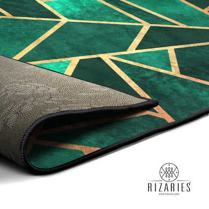 Green Geometric Centerpiece (Rug)