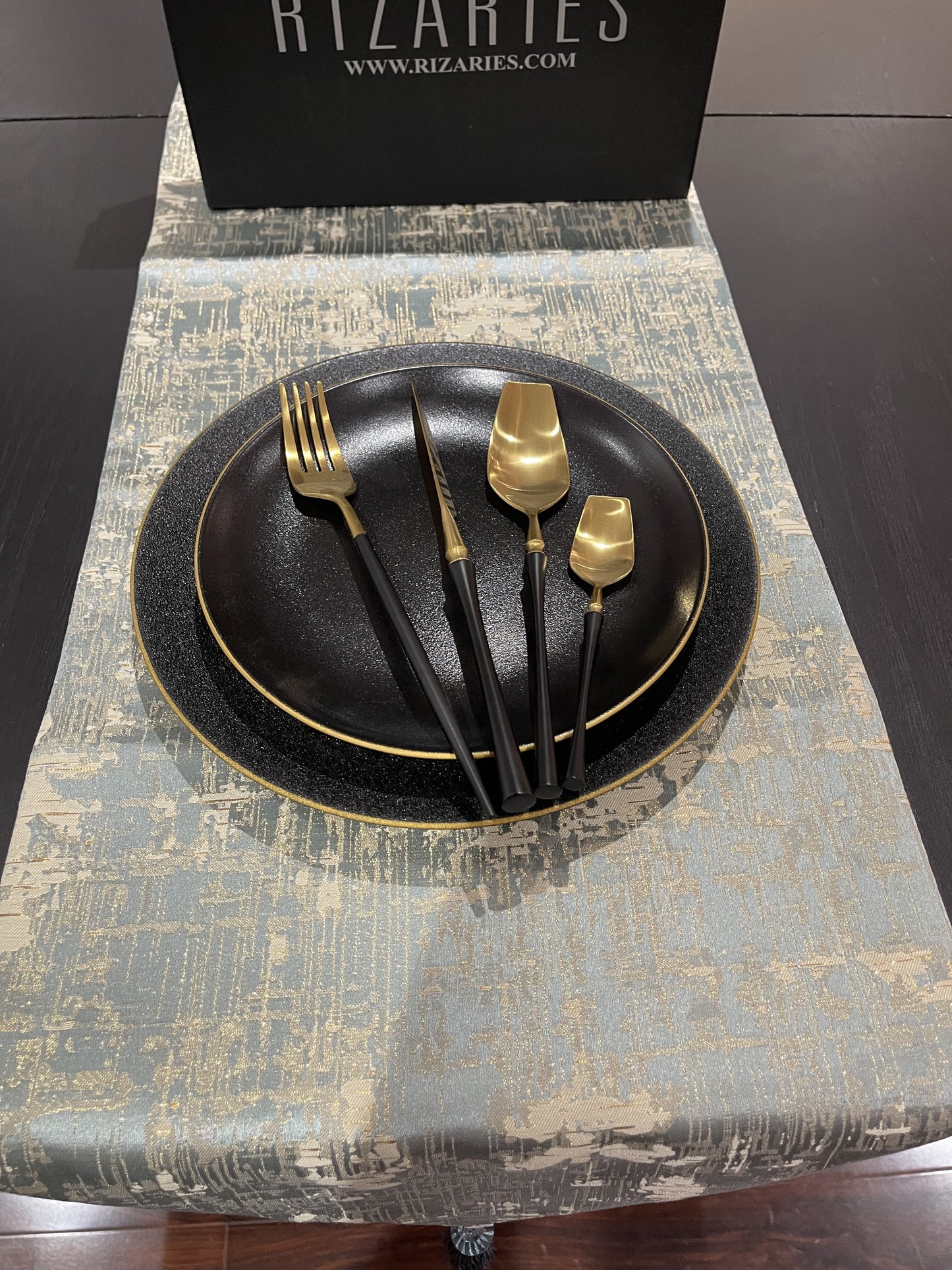 Rough Style Black & Gold Porcelain Plates